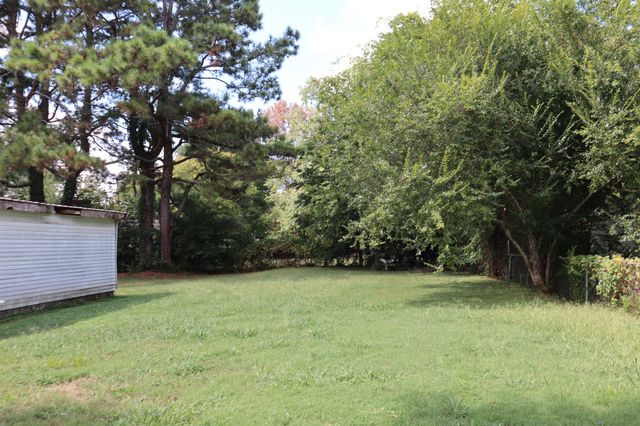 424 Meadowbrook Dr, Pigeon Forge, TN 37863