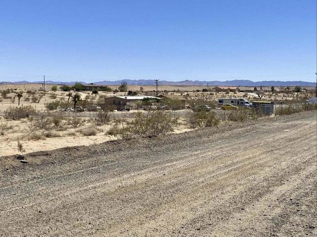 205 Old Woman Springs Road, Yucca Valley, CA 92284