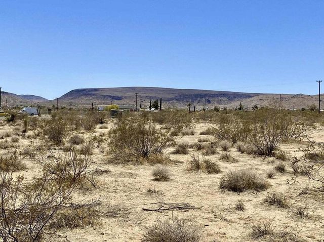 205 Old Woman Springs Road, Yucca Valley, CA 92284