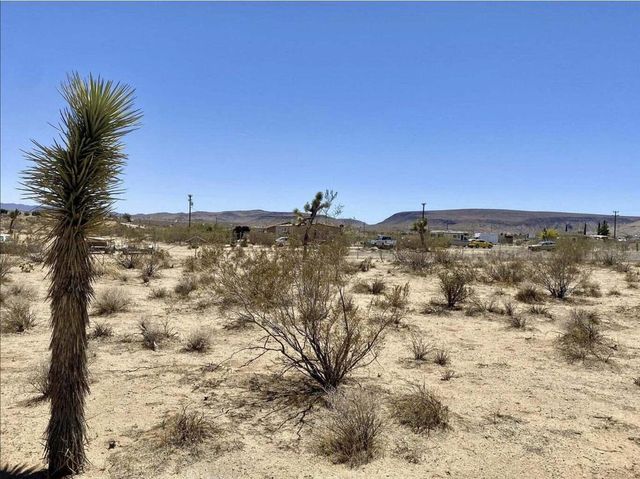 205 Old Woman Springs Road, Yucca Valley, CA 92284