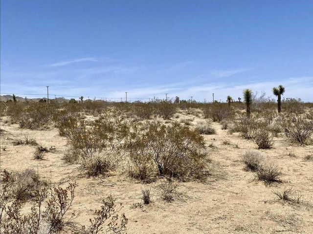 205 Old Woman Springs Road, Yucca Valley, CA 92284