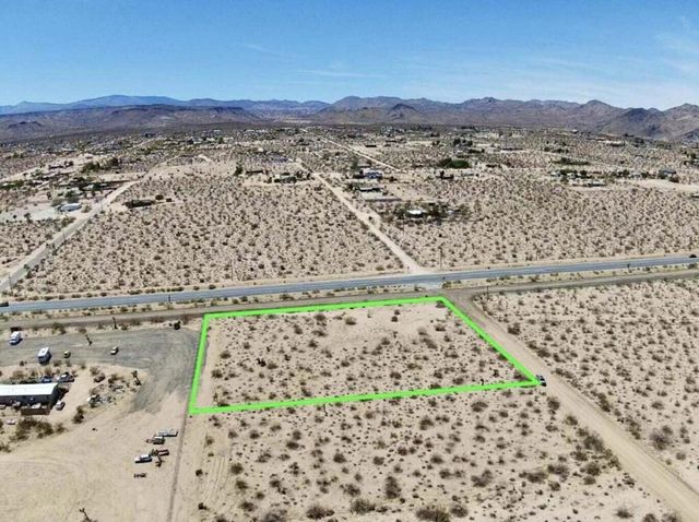 205 Old Woman Springs Road, Yucca Valley, CA 92284