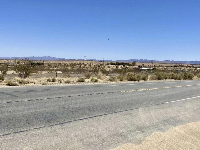 205 Old Woman Springs Road, Yucca Valley, CA 92284