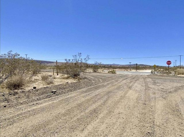 205 Old Woman Springs Road, Yucca Valley, CA 92284