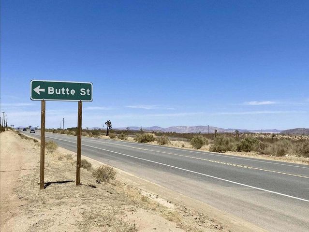 205 Old Woman Springs Road, Yucca Valley, CA 92284