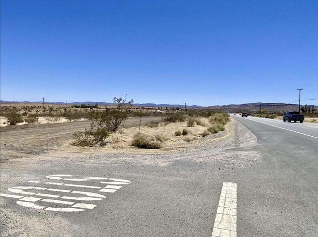 205 Old Woman Springs Road, Yucca Valley, CA 92284