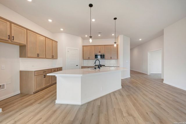 1943 Lost Cedar, New Braunfels, TX 78132