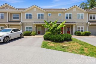 123 Foxden Drive 202, Fletcher, NC 28732