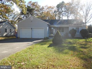 1113 WINDLASS DR, Manahawkin, NJ 08050