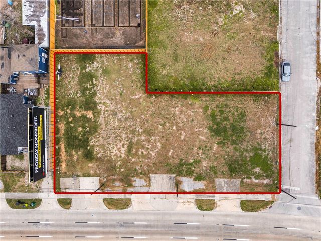 1025 N Loop, Houston, TX 77022