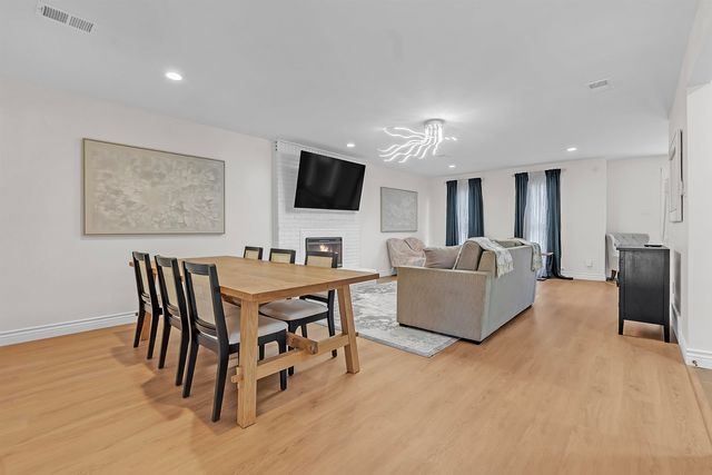 93 S SANGA RD, Memphis, TN 38018