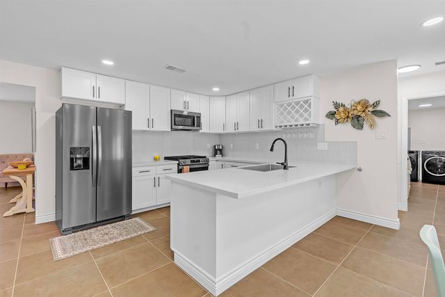 93 S SANGA RD, Memphis, TN 38018