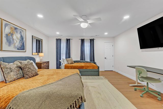 93 S SANGA RD, Memphis, TN 38018