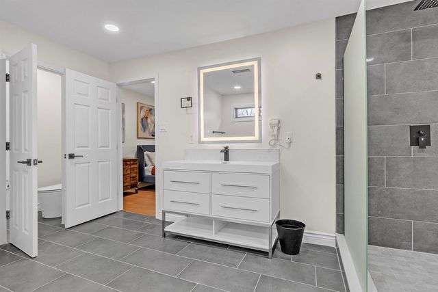 93 S SANGA RD, Memphis, TN 38018