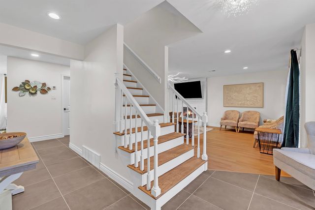 93 S SANGA RD, Memphis, TN 38018