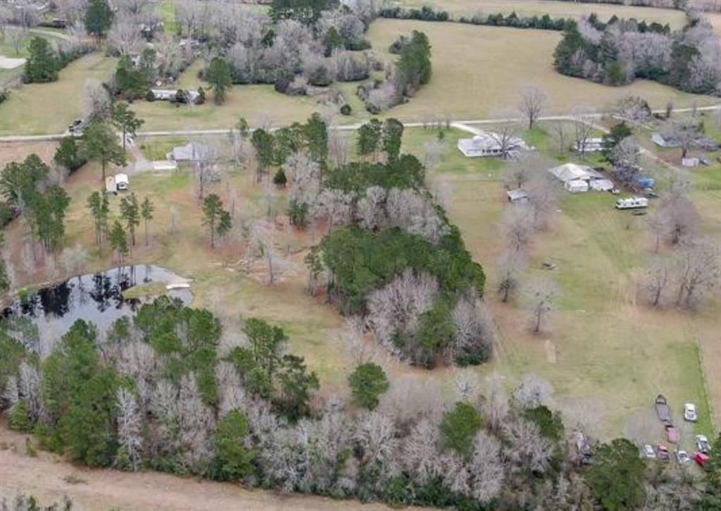 520 Emanuel Road, Goodrich, TX 77335