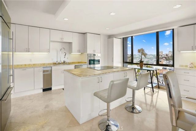 601 Lido Park Drive 8A, Newport Beach, CA 92663