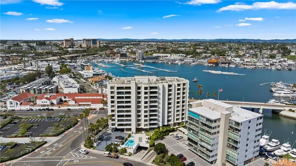 601 Lido Park Drive 8A, Newport Beach, CA 92663