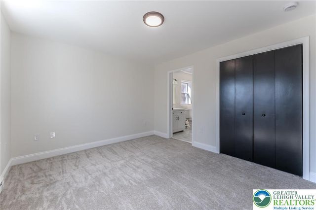 107 Mount Ranier Road, Chestnuthill Twp, PA 18330