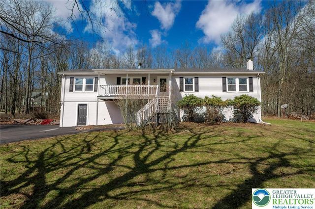 107 Mount Ranier Road, Chestnuthill Twp, PA 18330