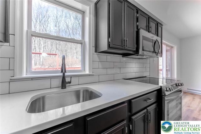 107 Mount Ranier Road, Chestnuthill Twp, PA 18330