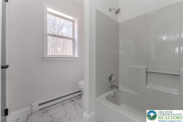 107 Mount Ranier Road, Chestnuthill Twp, PA 18330