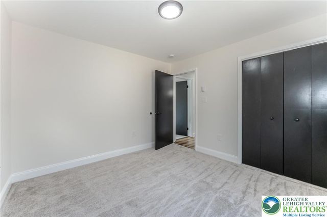 107 Mount Ranier Road, Chestnuthill Twp, PA 18330