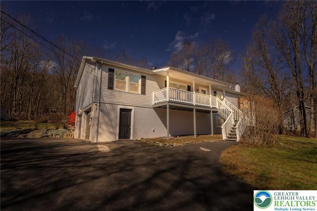 107 Mount Ranier Road, Chestnuthill Twp, PA 18330