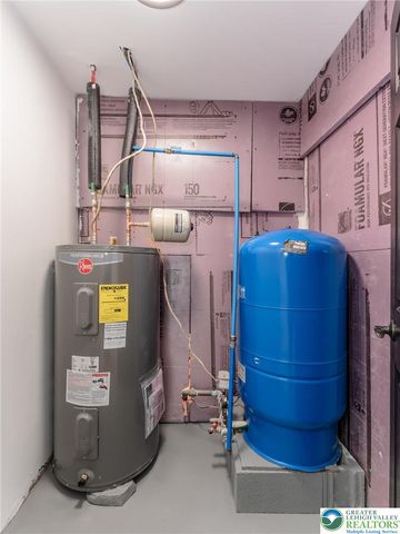 107 Mount Ranier Road, Chestnuthill Twp, PA 18330