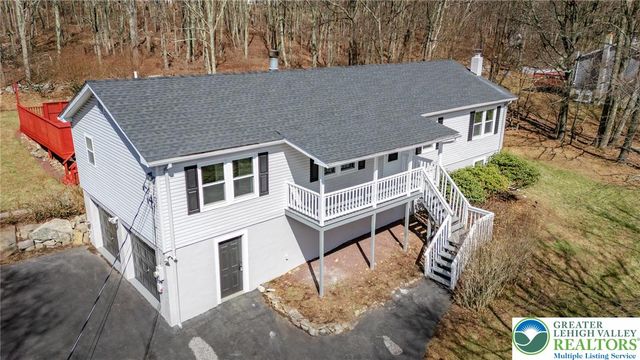 107 Mount Ranier Road, Chestnuthill Twp, PA 18330