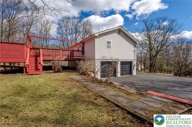 107 Mount Ranier Road, Chestnuthill Twp, PA 18330