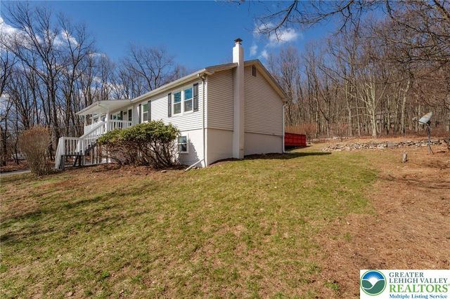 107 Mount Ranier Road, Chestnuthill Twp, PA 18330