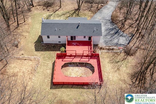 107 Mount Ranier Road, Chestnuthill Twp, PA 18330