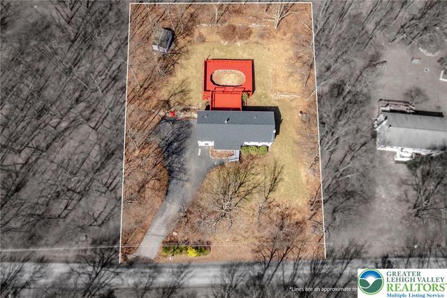 107 Mount Ranier Road, Chestnuthill Twp, PA 18330