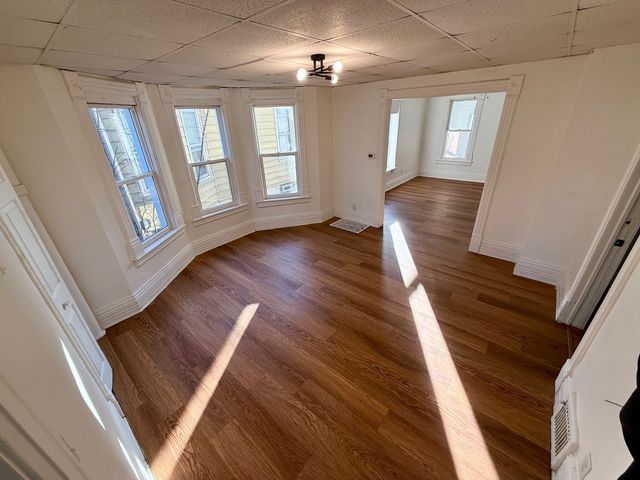 334 S Ottawa Street, Joliet, IL 60436