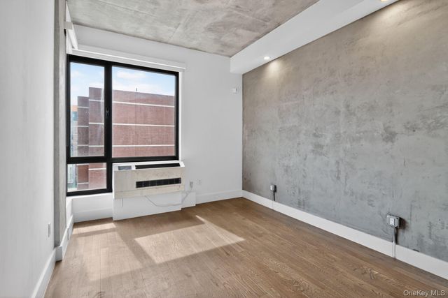 225 E 138th Street PH2, Bronx, NY 10451