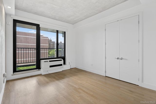 225 E 138th Street PH2, Bronx, NY 10451
