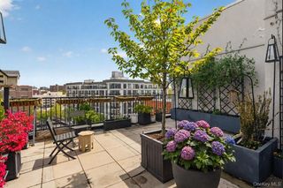 225 E 138th Street PH2, Bronx, NY 10451