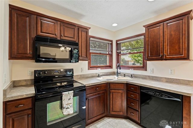 1479 Lantern Lane, Troy, OH 45373