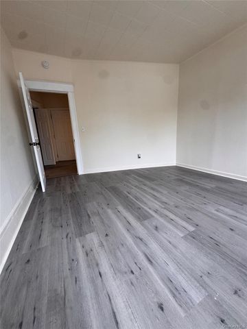 390 Main Street 3, Beacon, NY 12508