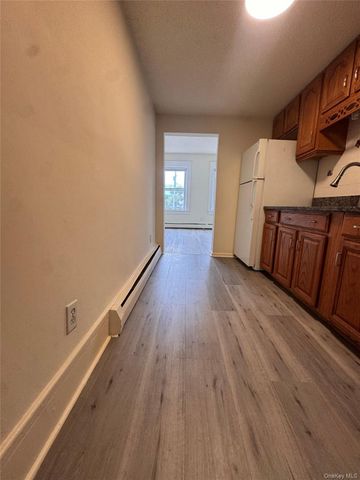 390 Main Street 3, Beacon, NY 12508