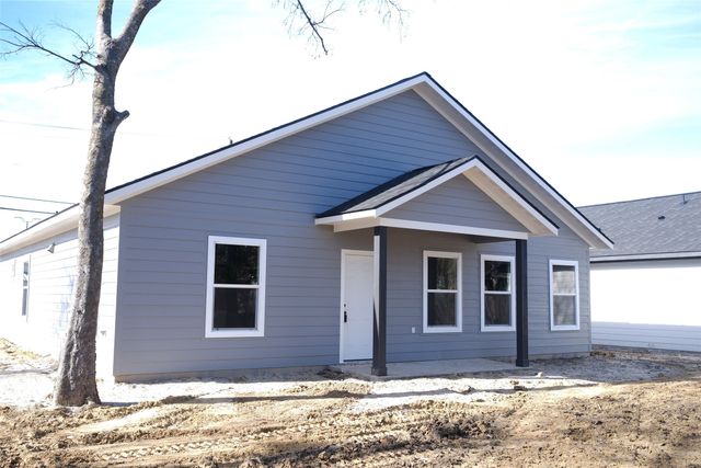 2105 College Street, Greenville, TX 75401