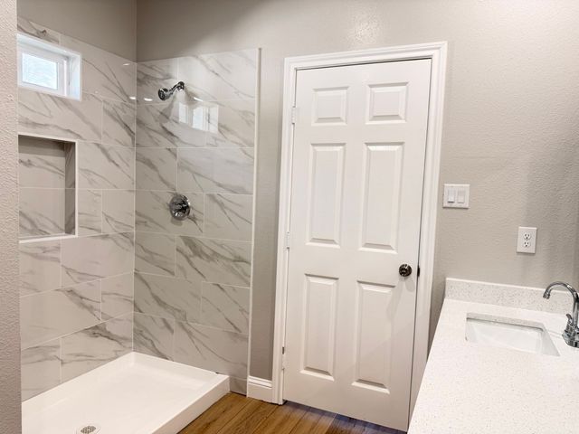 2105 College Street, Greenville, TX 75401