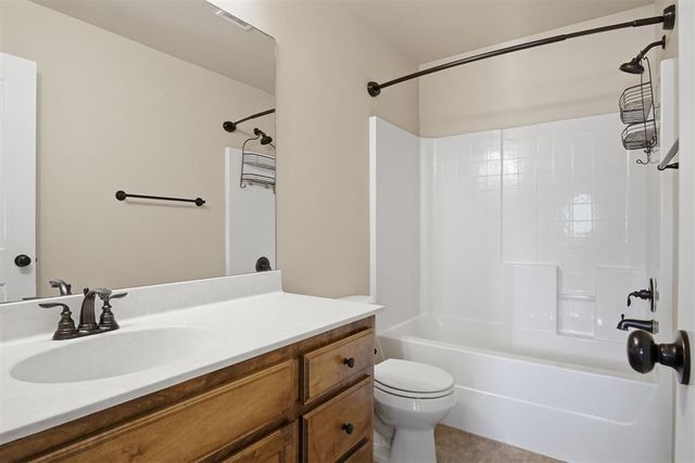 628 Inverleith Circle, Yukon, OK 73099