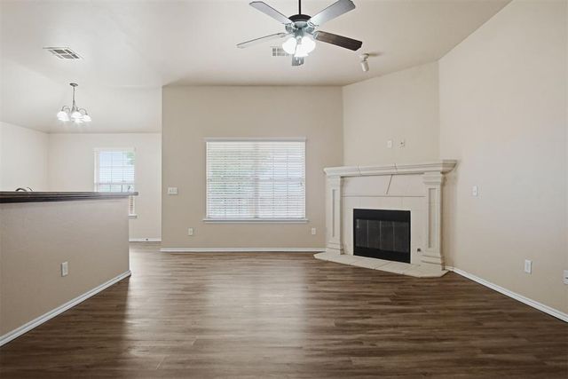 628 Inverleith Circle, Yukon, OK 73099