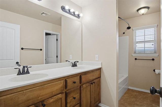 628 Inverleith Circle, Yukon, OK 73099