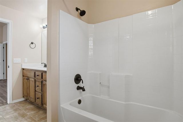 628 Inverleith Circle, Yukon, OK 73099