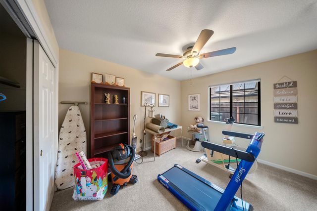 1837 Brookside Dr, Manteca, CA 95336