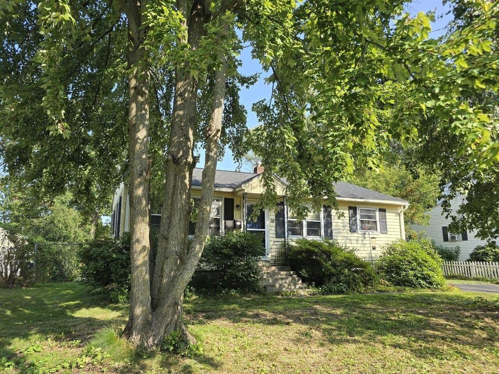 16 Myers Court, South Burlington, VT 05403