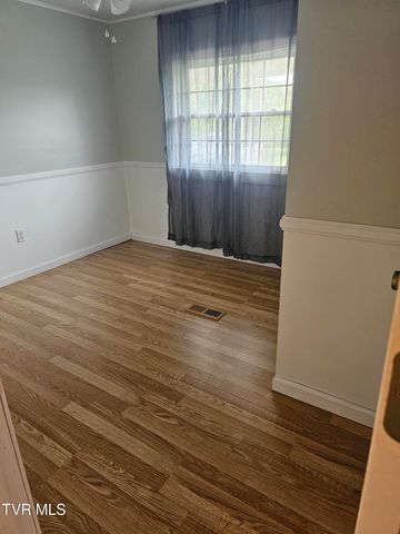 887 South Old Kentucky Road, Greeneville, TN 37743